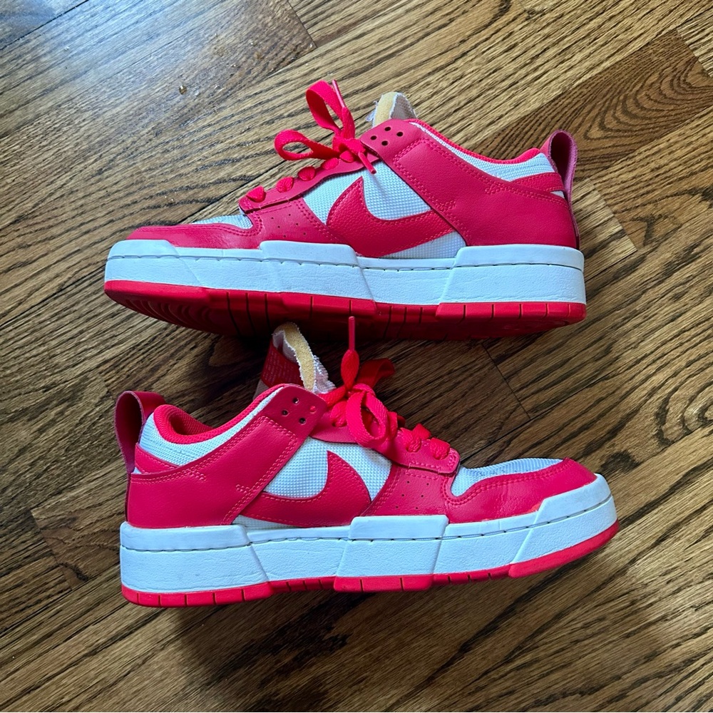 NIKE DUNK LOW DISRUPTS siren red